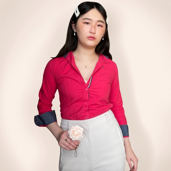 red tommy hilfiger button up w/ contrast navy blue - Picture 3 of 4